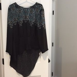 BCBG asymmetric hem top